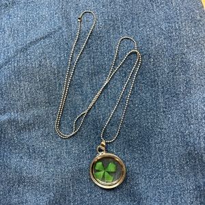 4 leaf clover necklace